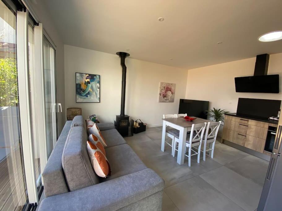 Maison Proche Du Centre بورنيك المظهر الخارجي الصورة